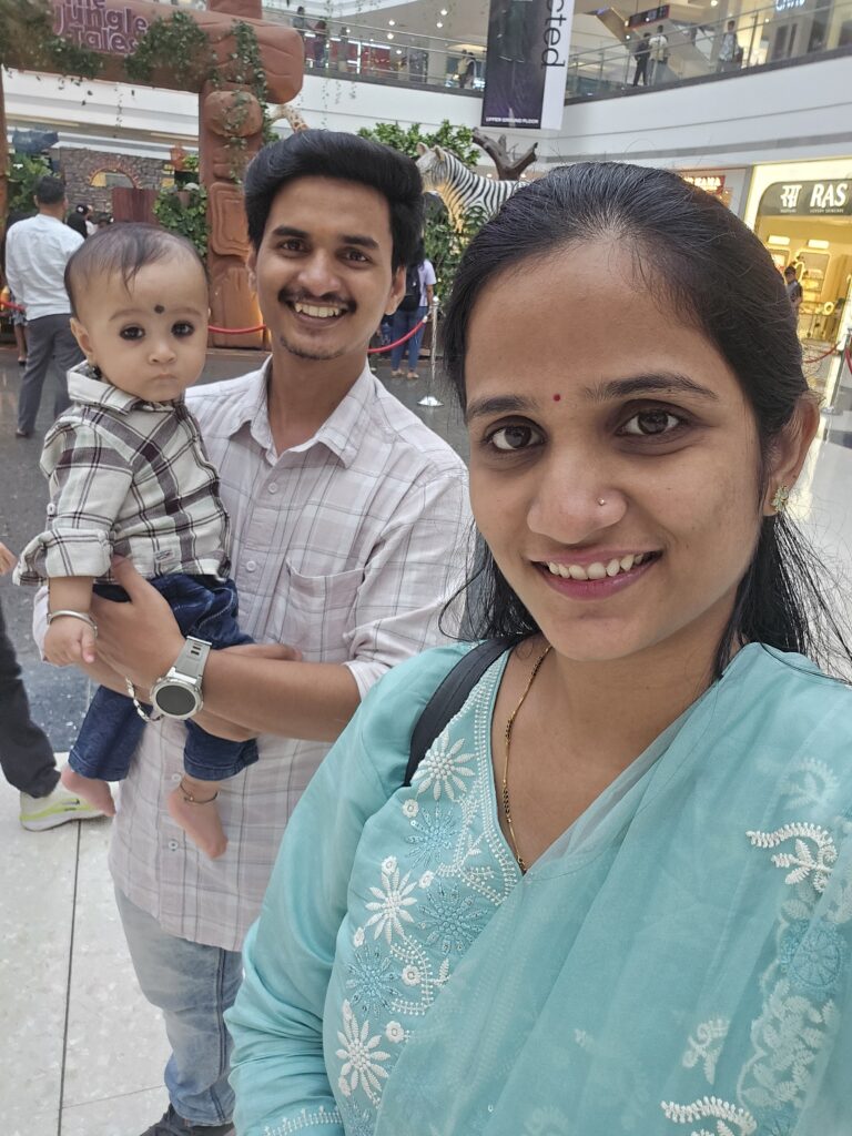 Arjun with parents 3